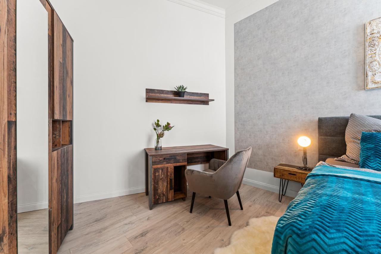 The Mierendorf Hinterhaus, 2 Bed Rooms Up To 4 People Berlim Exterior foto